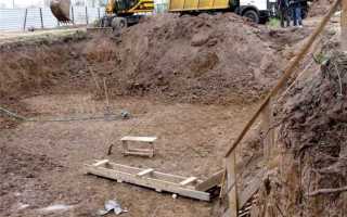 Сколько исполнителей должно быть при производстве земляных работ