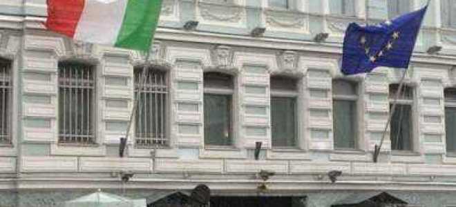 Кого представляет посол в стране пребывания