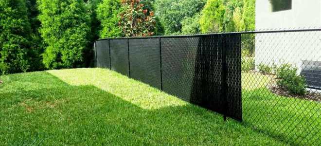 Как ставить забор между соседями лицом к себе или изнанкой