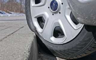 Если пробил колесо из за ямы на дороге что делать