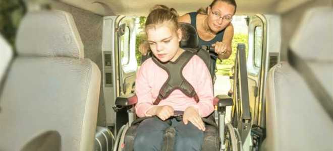 Как водят машину инвалиды без ног