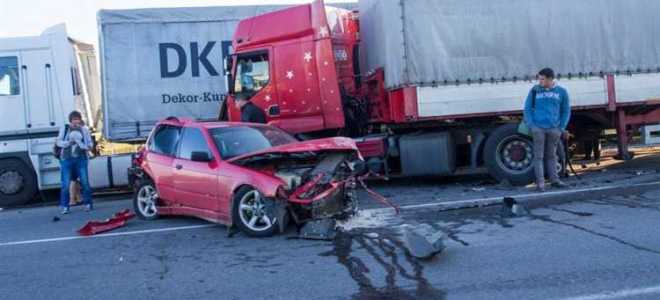 Кто оплачивает аварийного комиссара при дтп