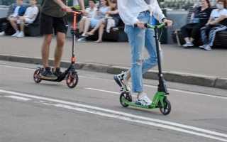 Почему электросамокаты ездят по тротуарам
