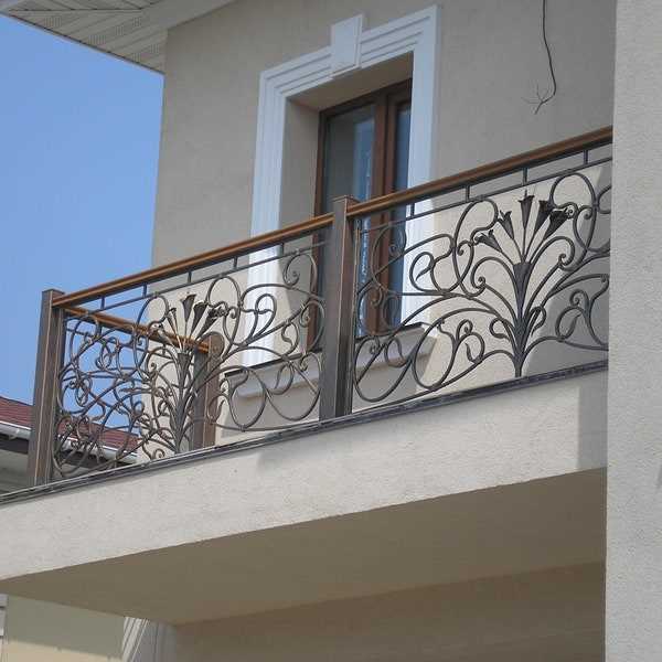 Куда жаловаться, если управляющая организация отказывается ремонтировать ограждение