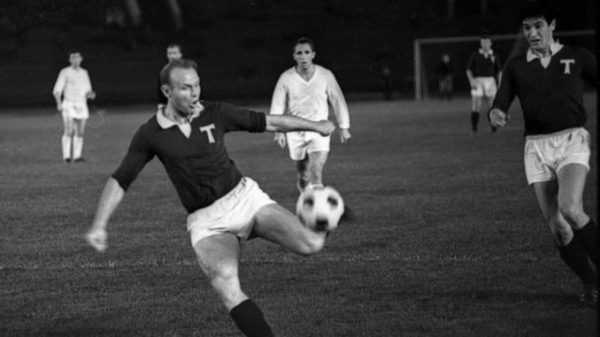 Какие обвинения были выдвинуты против футболиста