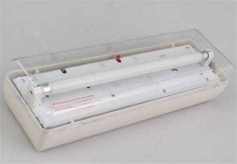 Особенности светового потока и яркости для аварийных светильников