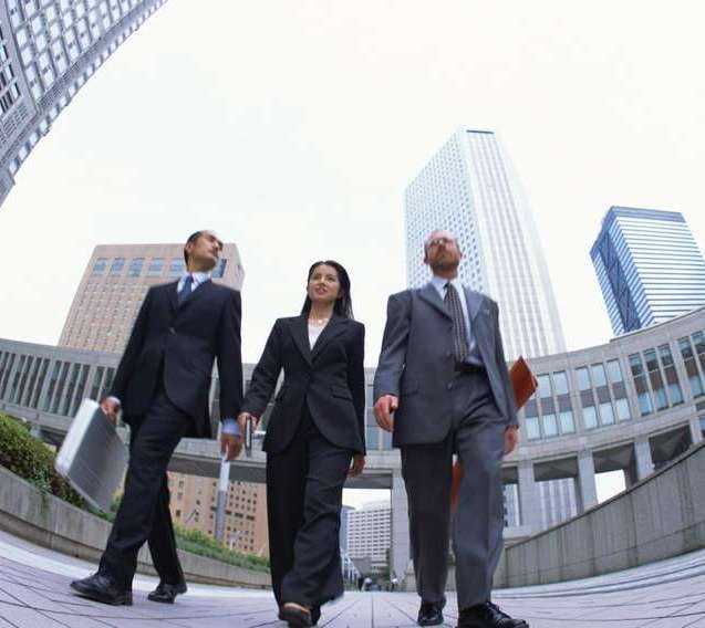 Различия в управлении и принятии решений в малом и среднем бизнесе