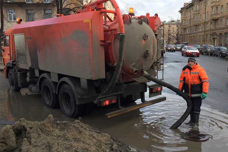Среднее время прибытия аварийной службы в городе и за его пределами