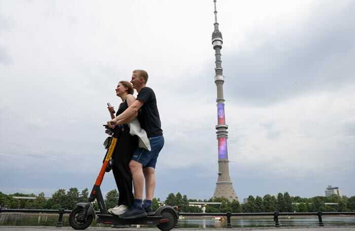 Почему производители запрещают езду вдвоем