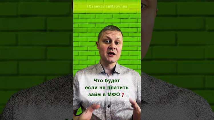 Штрафы в Делимобиль приходят в приложение и подлежат оплате в течение undefined7 дней</strong> с момента уведомления. При отсутствии платежа происходит попытка списания суммы с привязанной карты, а в случае отказа платеж переходит в статус долга. С этого момента начинают начисляться пени в размере <em>0,1%</em> от суммы штрафа за каждый день просрочки.»></p>
<p>При длительной неуплате сервис передаёт задолженность в коллекторское агентство или оформляет судебный приказ для принудительного взыскания. Дополнительно начисляется госпошлина, а в случае исполнительного производства – исполнительский сбор не меньше <strong>1000 рублей</strong> для физических лиц, что приводит к кратному увеличению долга в несколько раз.</p>
<p><img decoding=