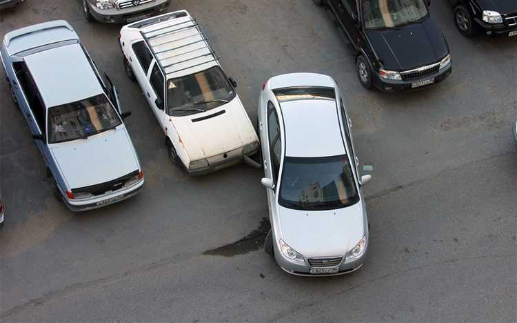 Как зафиксировать факт повреждения автомобиля на месте