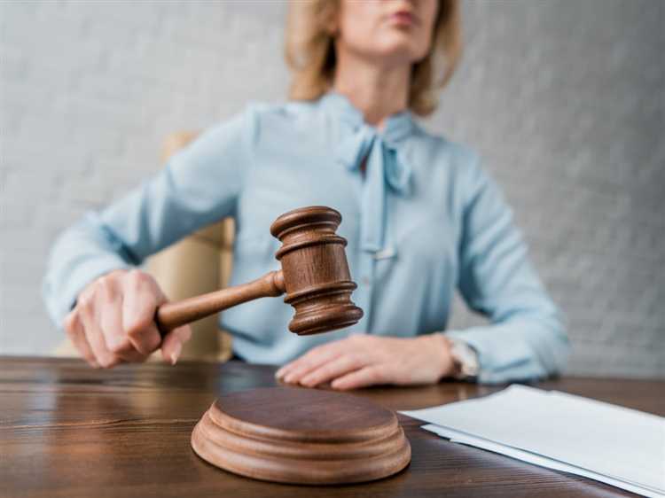 Обращение с заявлением о приостановлении исполнения решения