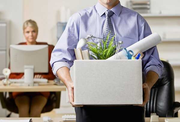 Когда прекращается трудовой договор и что указать в трудовой книжке