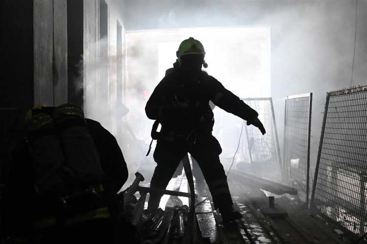 Кому и как сообщать о пожаре