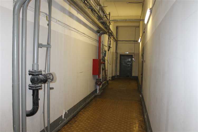 Условия хранения запасных частей и материалов в ЗРУ