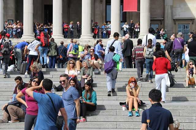 Подъезды многоквартирных домов: спорный статус и практика