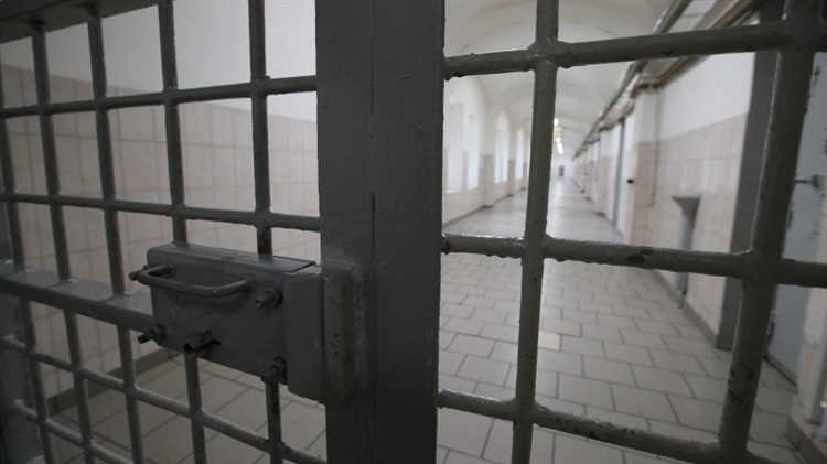 Какие вещи считаются запрещёнными для передачи заключённым