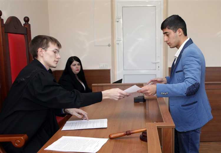 Чем отличаются платное и бюджетное обучение по юридической специальности