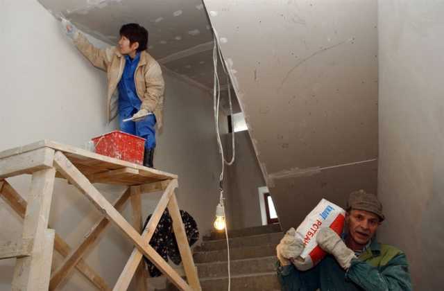 Шпаклевка трещин и выравнивание поверхностей