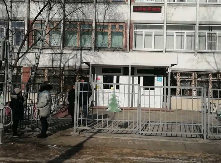 Консультация посетителей по поиску информации и литературы