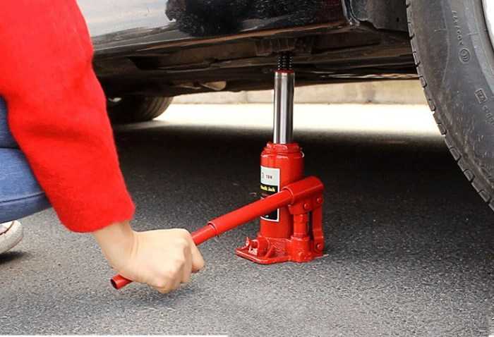 Использование домкрата на неровной или нестабильной поверхности