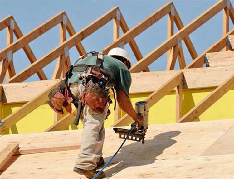 Запреты на перемещение и работу на крыше без страховки