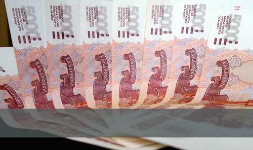 Какие документы необходимы для подачи средств на хранение у нотариуса