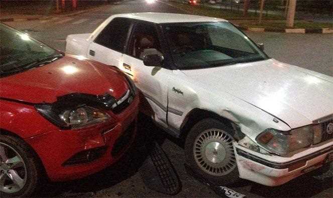 Правила проезда перекрестка с поворотом налево по ПДД