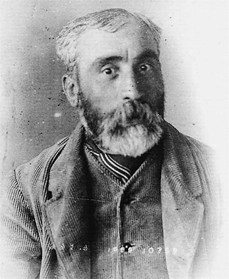 Какие факты указывают на медицинские знания преступника