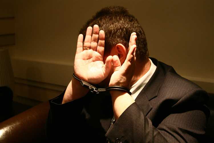 Какая ответственность предусмотрена за физическое воздействие толчком