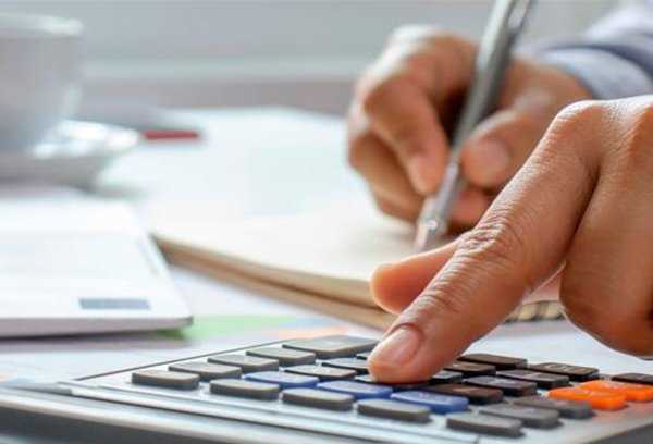 Как рассчитывается сумма ежемесячного авансового платежа