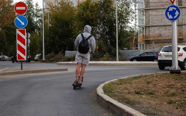 Можно ли ездить по тротуарам и какие есть ограничения