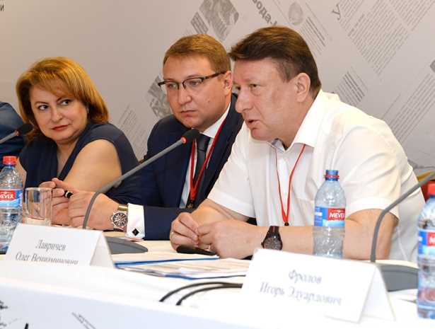 Какие функции выполняет головной исполнитель при размещении заказа