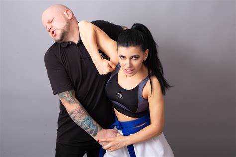 Как правильно зафиксировать следы нападения и защиты