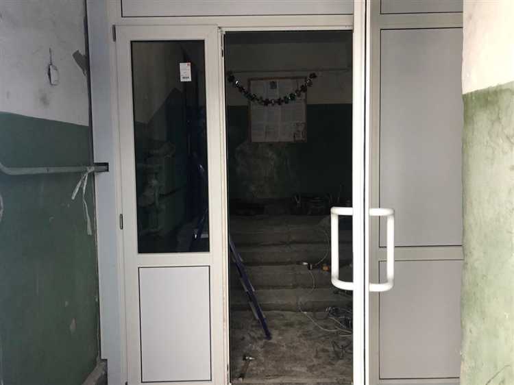 Кто отвечает за содержание и ремонт тамбура