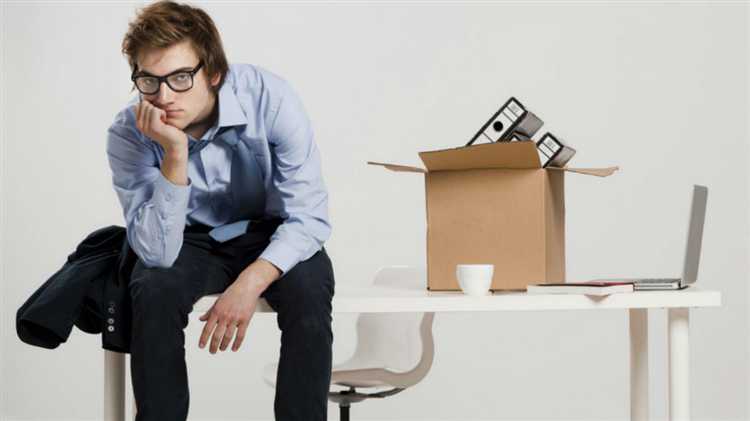 Кого и при каких условиях увольняют в запас