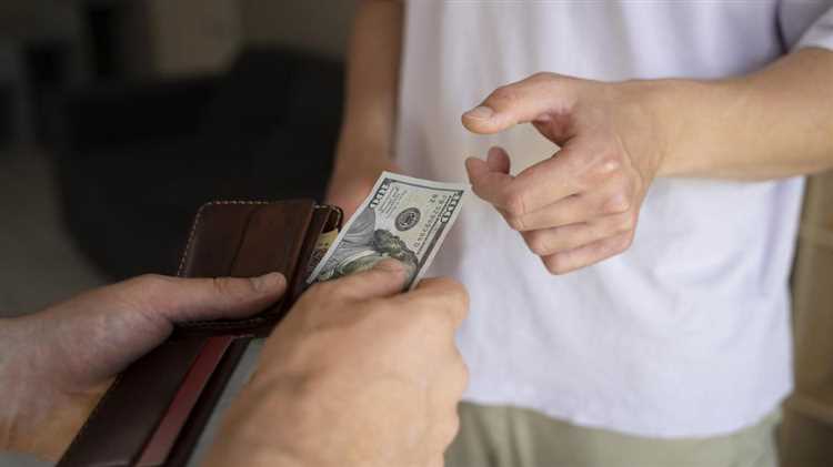 За что берет деньги нотариус