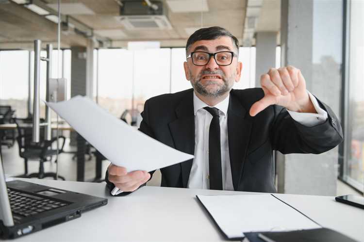 Участие в незаконных схемах оформления работников