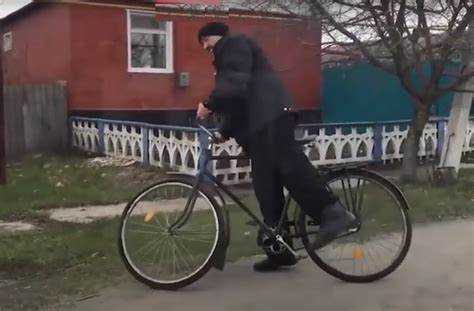 Обязанности велосипедиста при движении в колонне