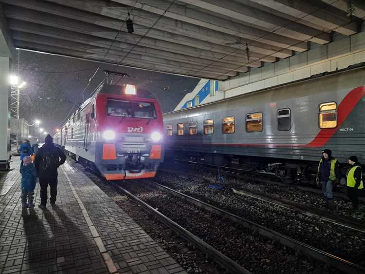 Нужно ли приезжать раньше при поездке с детьми или багажом