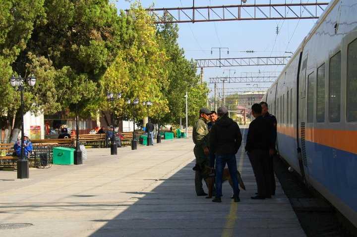 Когда приезжать на поезд дальнего следования