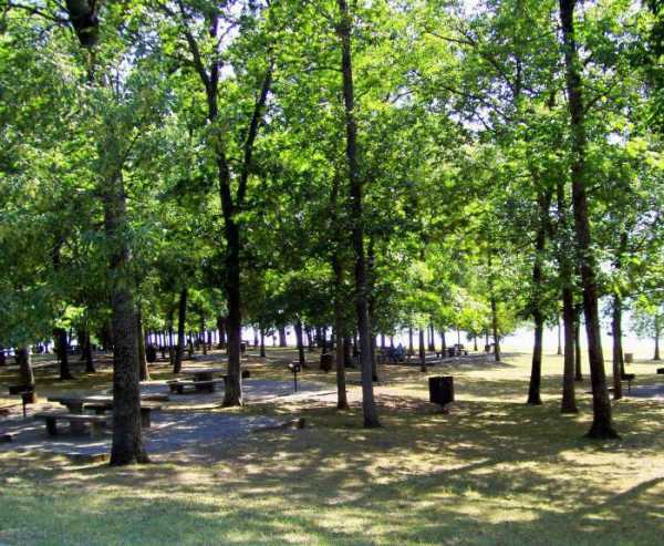 Границы зон рекреационного назначения фиксируются на градостроительных картах и кадастровых планах. Изменение их пределов возможно только по результатам публичных слушаний и с согласованием органов местного самоуправления.