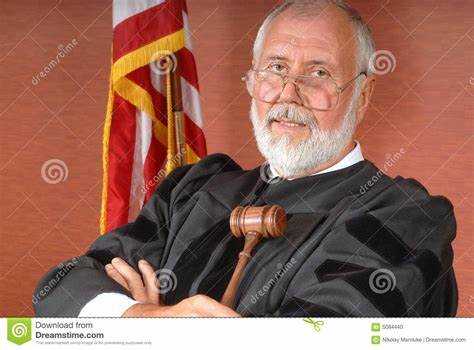 Какие характеристики судьи формируют репутацию справедливого арбитра в США