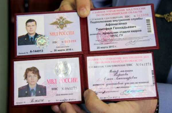 Кто и каким образом выдает документ о полномочиях наблюдателя