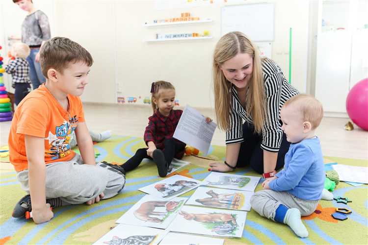 С какого курса можно работать учителем в школе