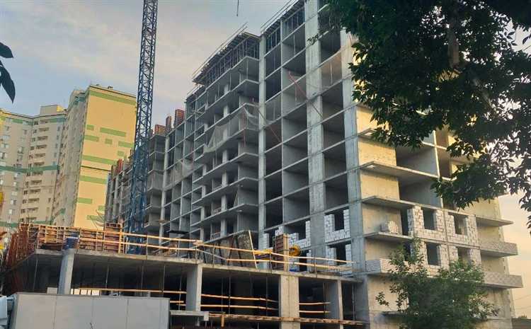 Какой возраст дома считается основанием для исключения из программы капремонта