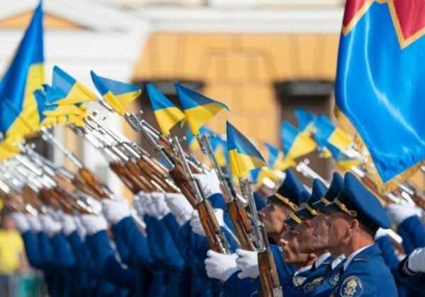 Разница в рабочих днях между регионами России в августе 2025 года