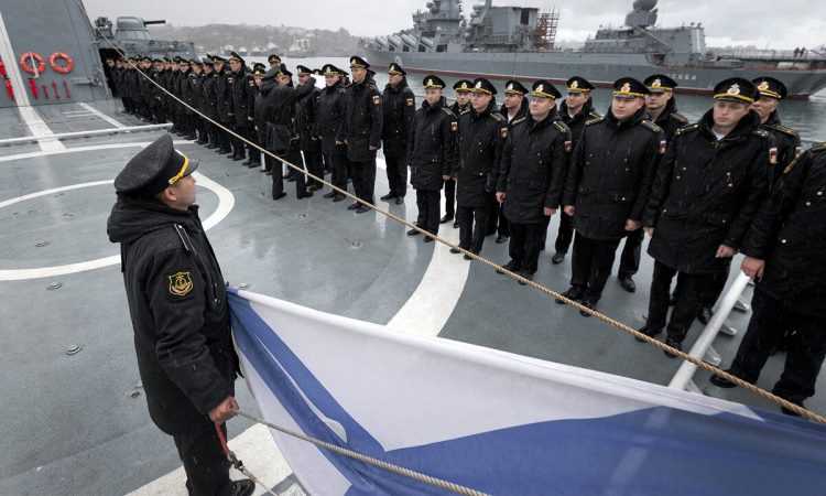 Как срок службы зависит от звания и должности военнослужащего