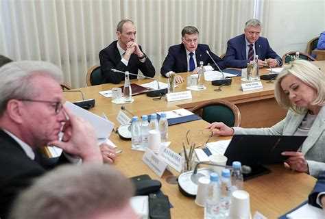 Чем отличаются первый заместитель и заместители председателя правительства РФ