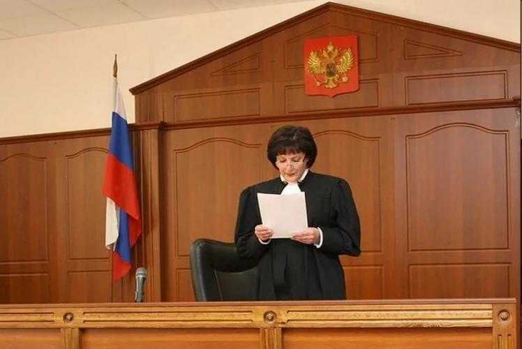 Когда суд обязан огласить решение по закону